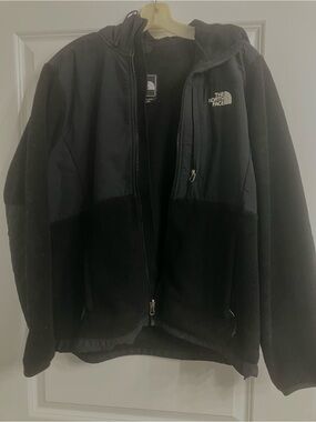 The North Face Black Hooded Lightweight Fleece Jacket